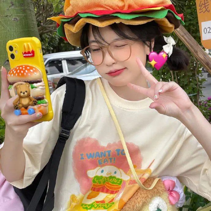 洛瑞太太和她的儿子高清封面